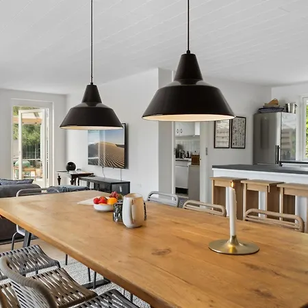 Tonia - 290m From The Sea By Interhome